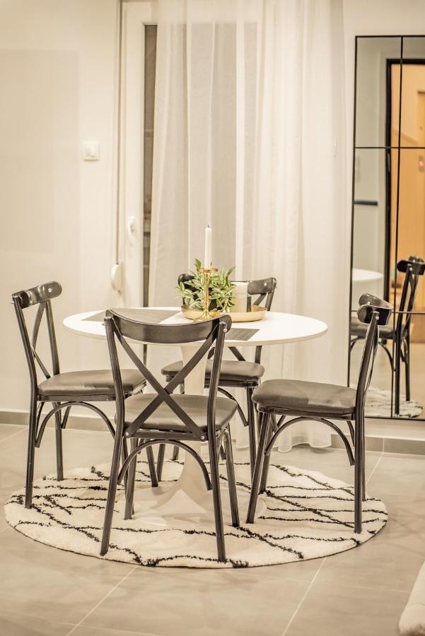 Apollo'S Apartment On Radio City Midas Home Thessaloníki Luaran gambar