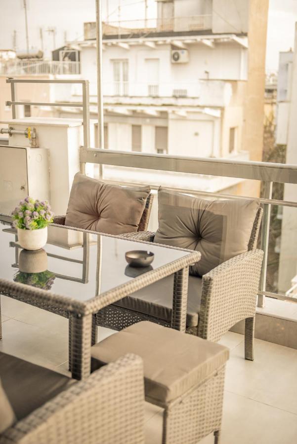 Apollo'S Apartment On Radio City Midas Home Thessaloníki Luaran gambar